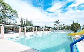 Reddoorz At Royal Grande Beach Resort Batangas